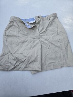 Women's Tailored Bermuda Shorts in Light Beige